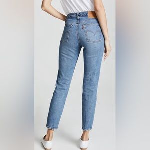 Levi’s Wedgie High Rise Jean tapered leg
